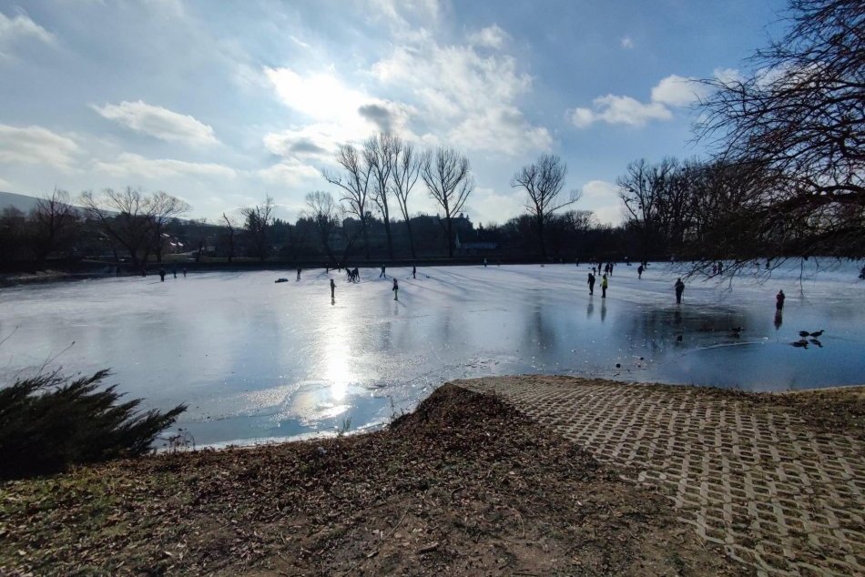 Korčuľovanie Devínska Nová Ves