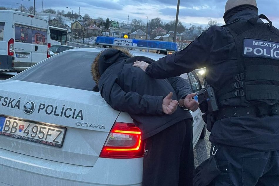 Mestskí policajti zadržali páchateľov krádeže
