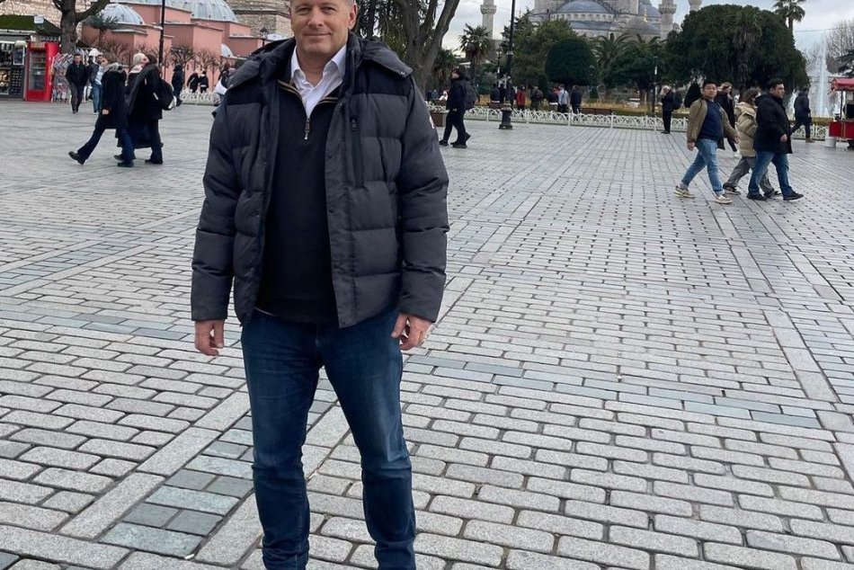 Boris Kollár podstúpil transplantáciu vlasov