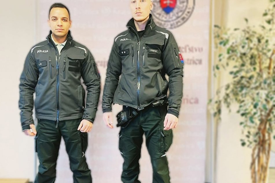 Policajti pomohli zúfalej mamičke v kritickej situácii