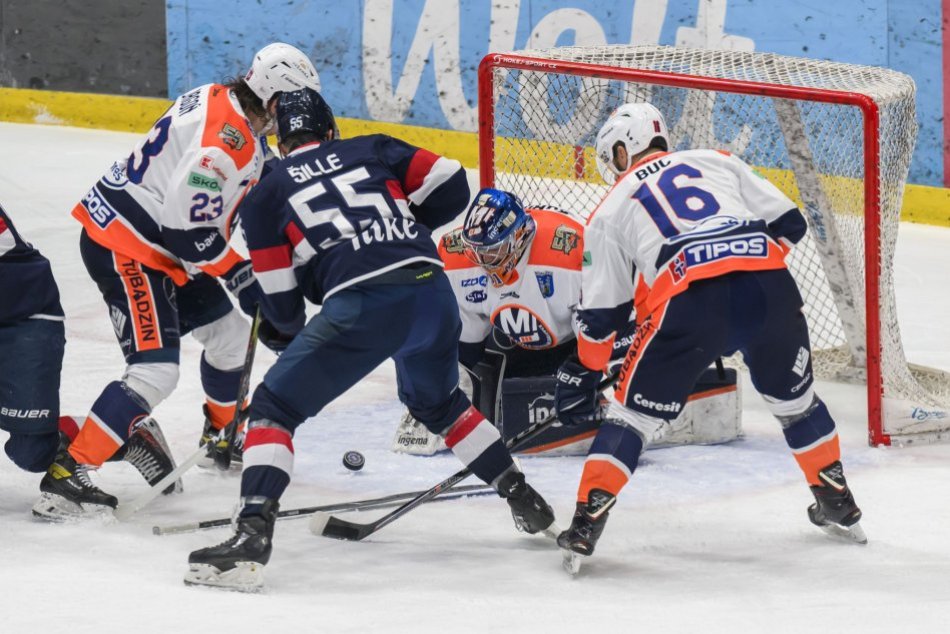 HC Slovan Bratislava - HK Dukla Ingema Michalovce (1:2)