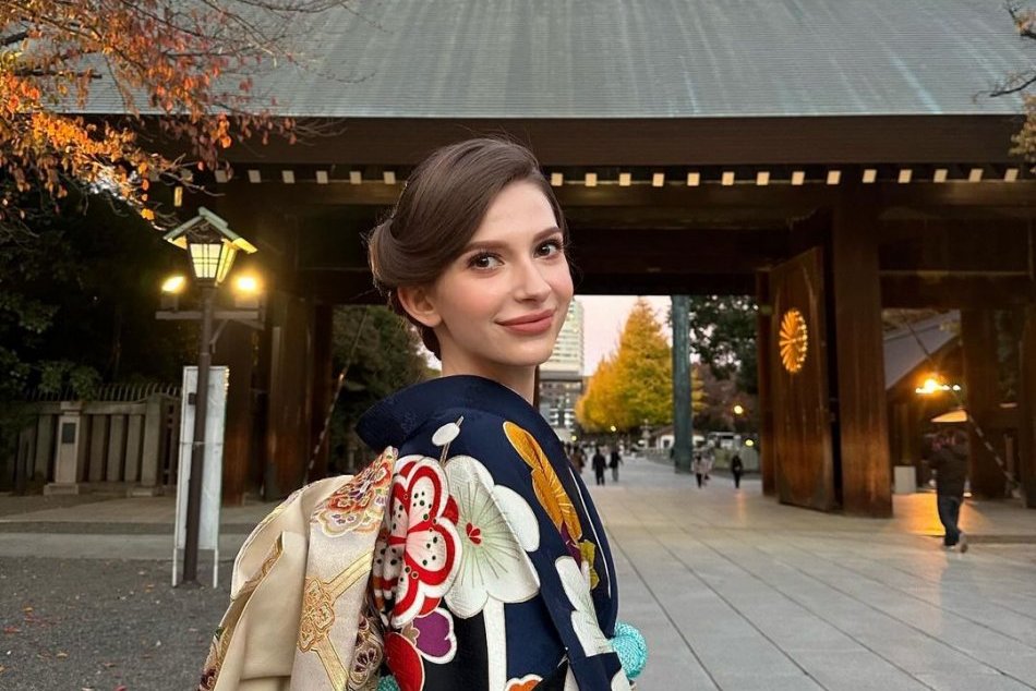 Ukrajinka Karolina Shiino