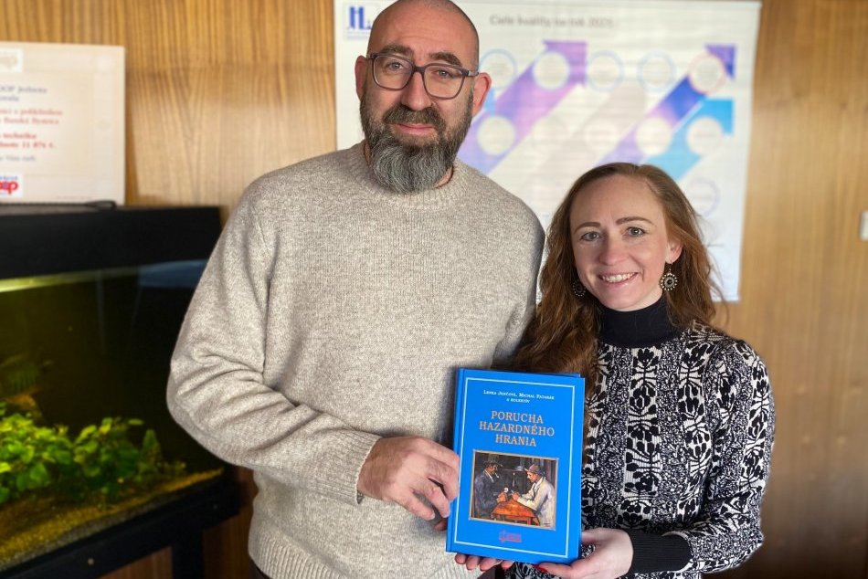 V OBRAZOCH: Jedinečná publikácie o poruche hazardného hrania