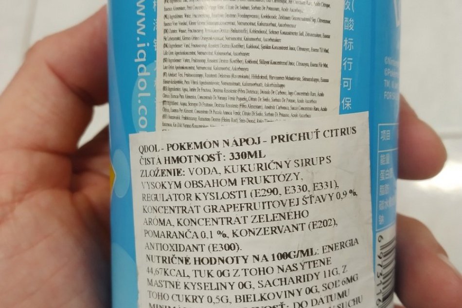 Colníci našli v Trnave škodlivé falzifikáty cukroviniek pre deti