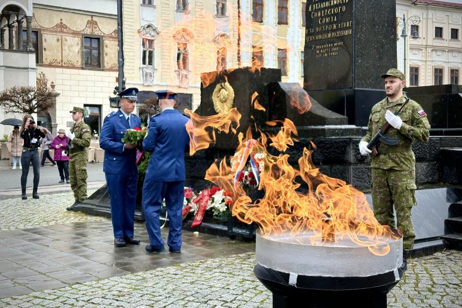 V OBRAZOCH: Od oslobodenia Banskej Bystrice uplynulo 79 rokov