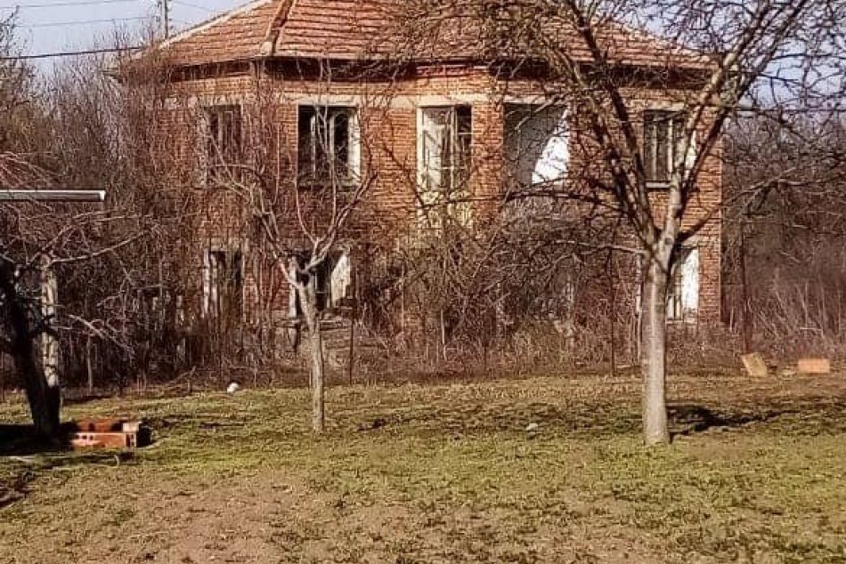 Škót kúpil tri domy v Bulharsku, každý stál okolo 3 500 eur