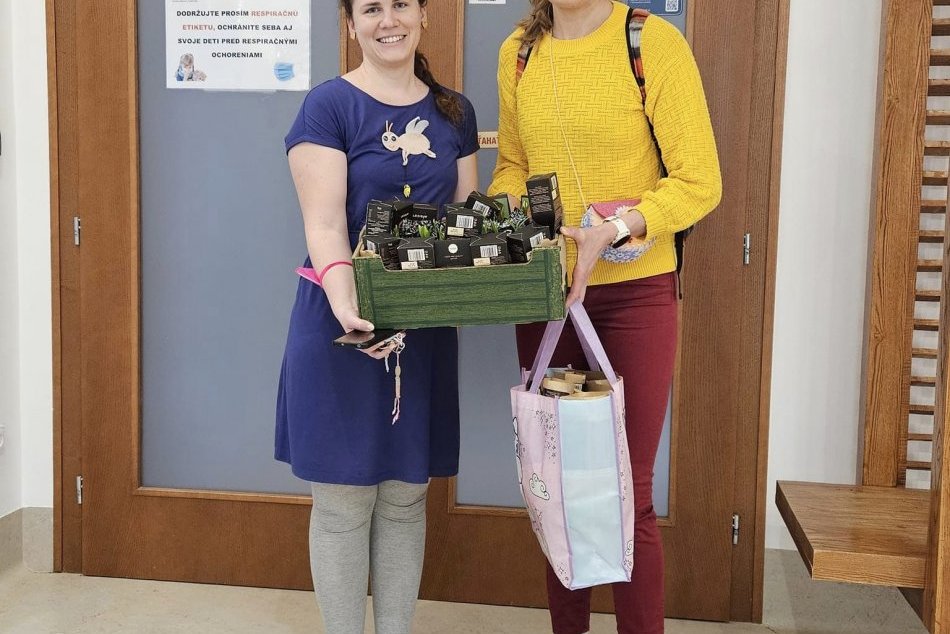 V OBRAZOCH: Kuzminová potešila pacientov v bystrickej nemocnici