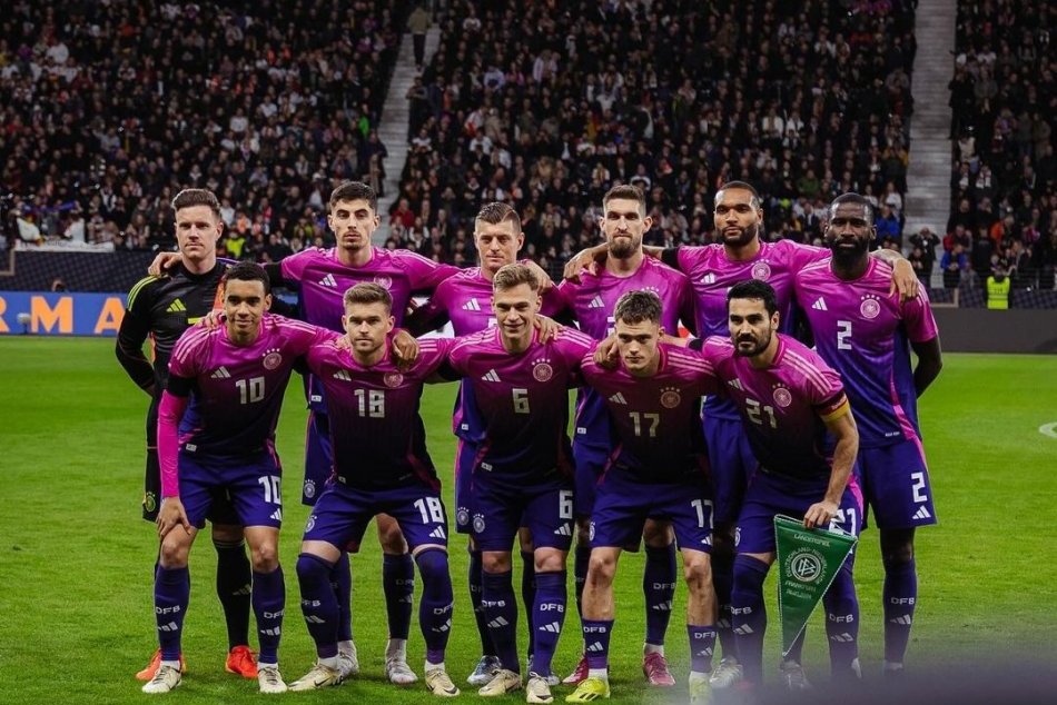 Nemci riešia problém s dresmi
