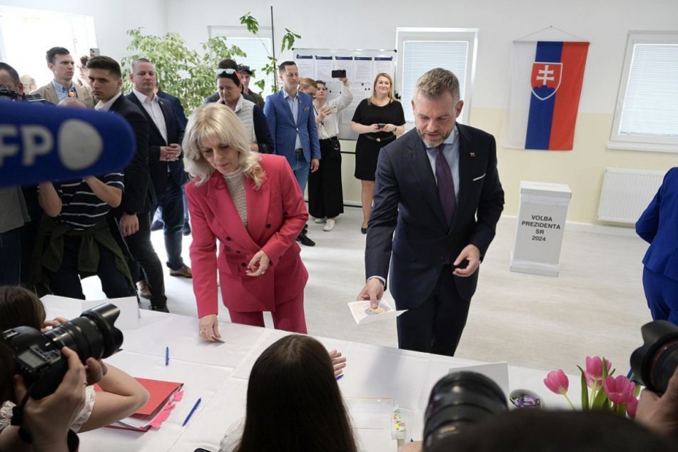 Odvolil už aj Korčok a Pellegrini