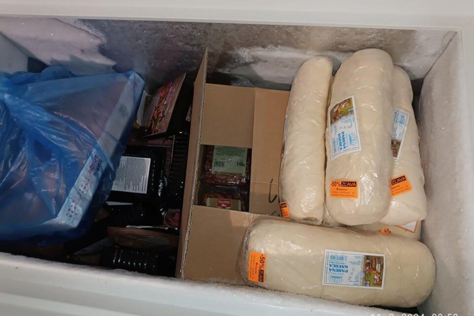 Zábery z marcových kontrol potravín