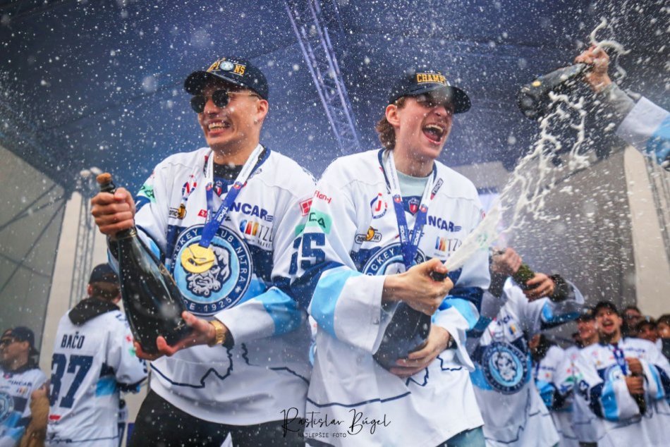 Oficiálne majstrovské oslavy HK Nitra na Amfiteátri