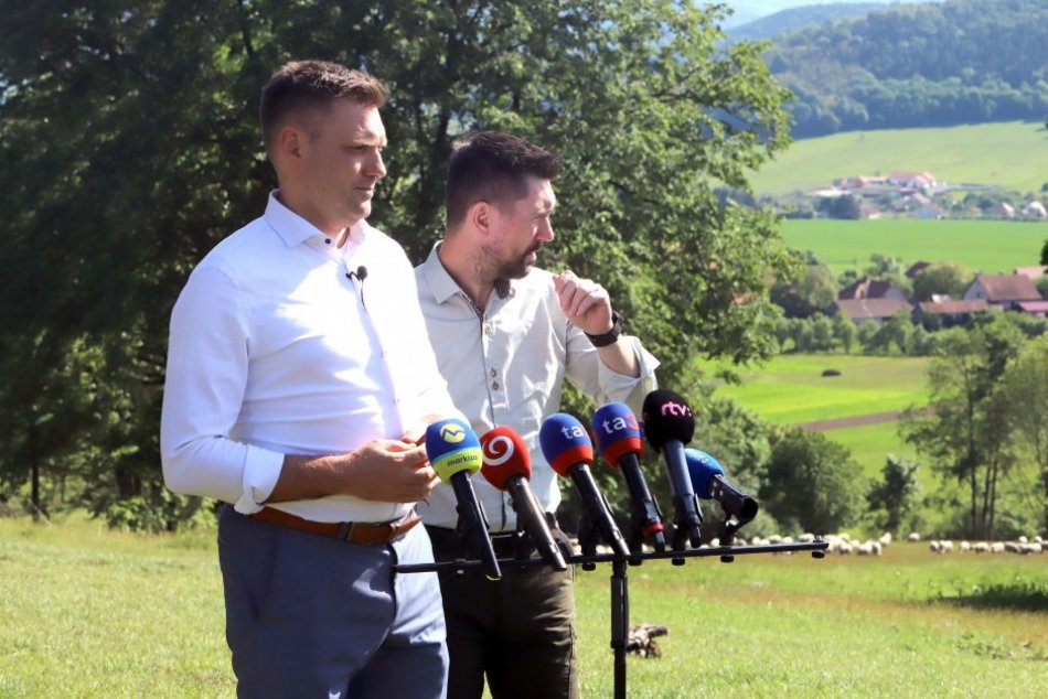 OBRAZOM: Ministri pod Poľanou hovorili o návrhu zákona na odstraňovanie drevín