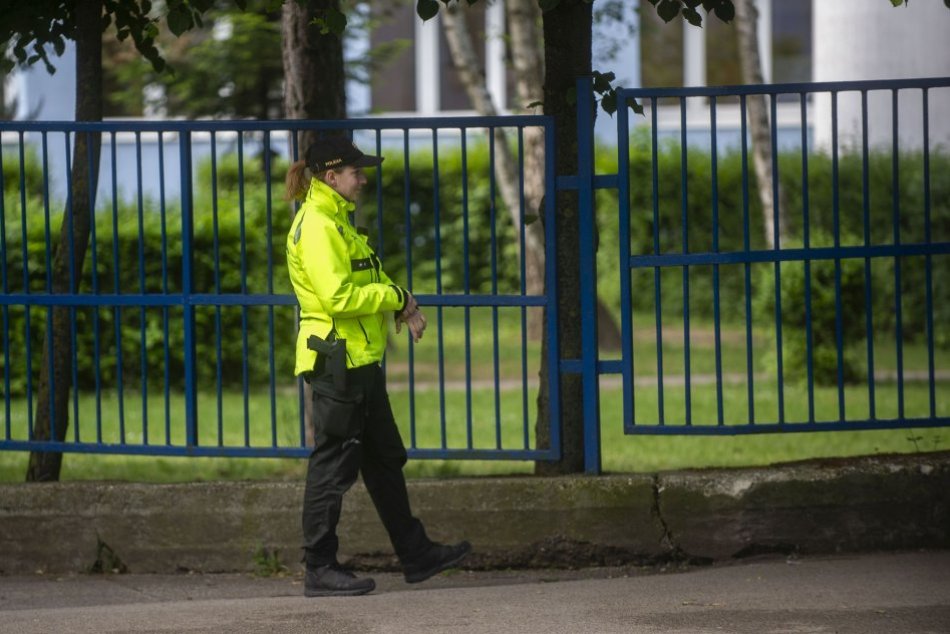Polícia dohliadala na bezpečný príchod detí do škôl