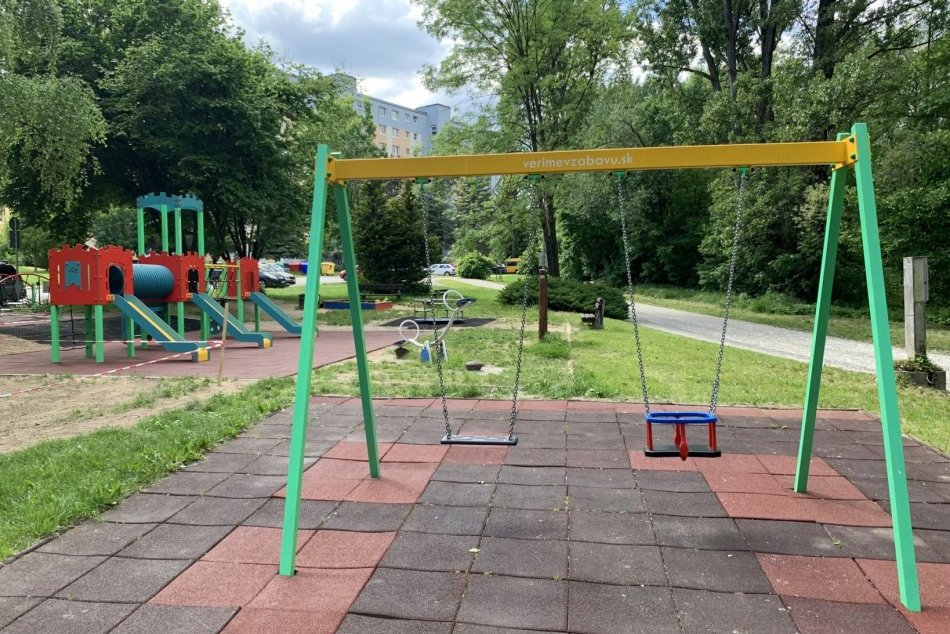 V OBRAZOCH: Detské ihrisko na THK v novom šate