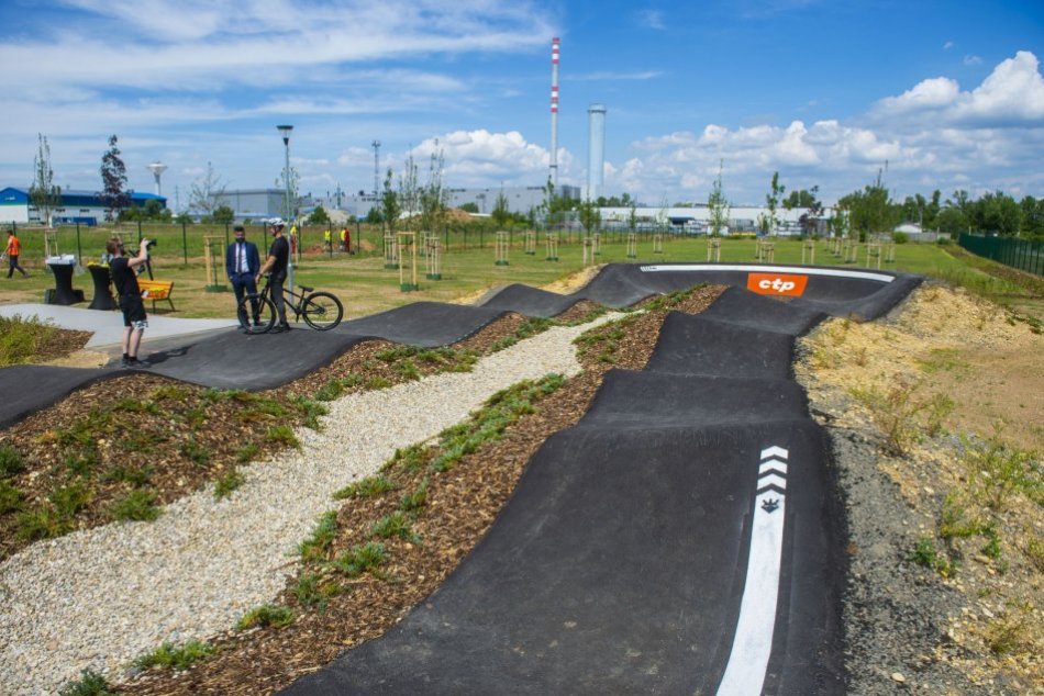 Nový športový a rekreačný areál v Devínskej Novej Vsi