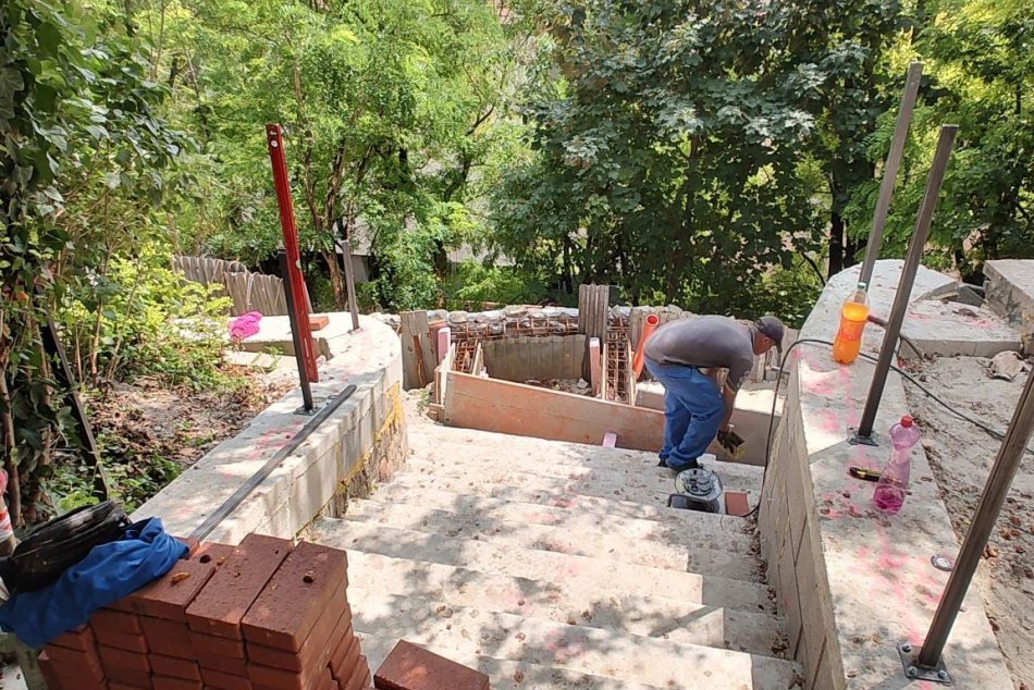 Rekonštrukcia schodiska k Corgoňovi