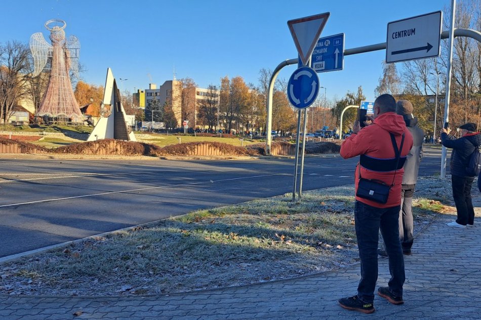 Anjel v Poprade je už na svojom mieste