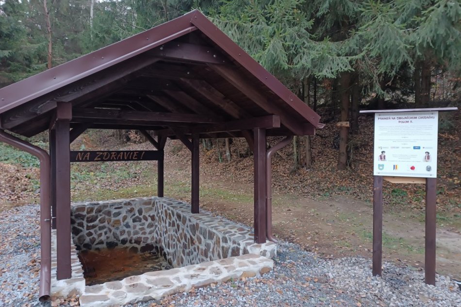 V OBRAZOCH: V obci Klokoč obnovili okolie minerálneho prameňa