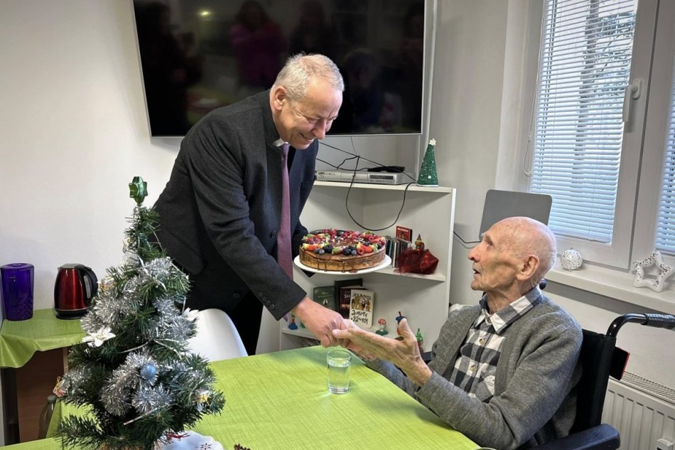 V OBRAZOCH: Dvojnásobná oslava životných jubileí v Bystrici