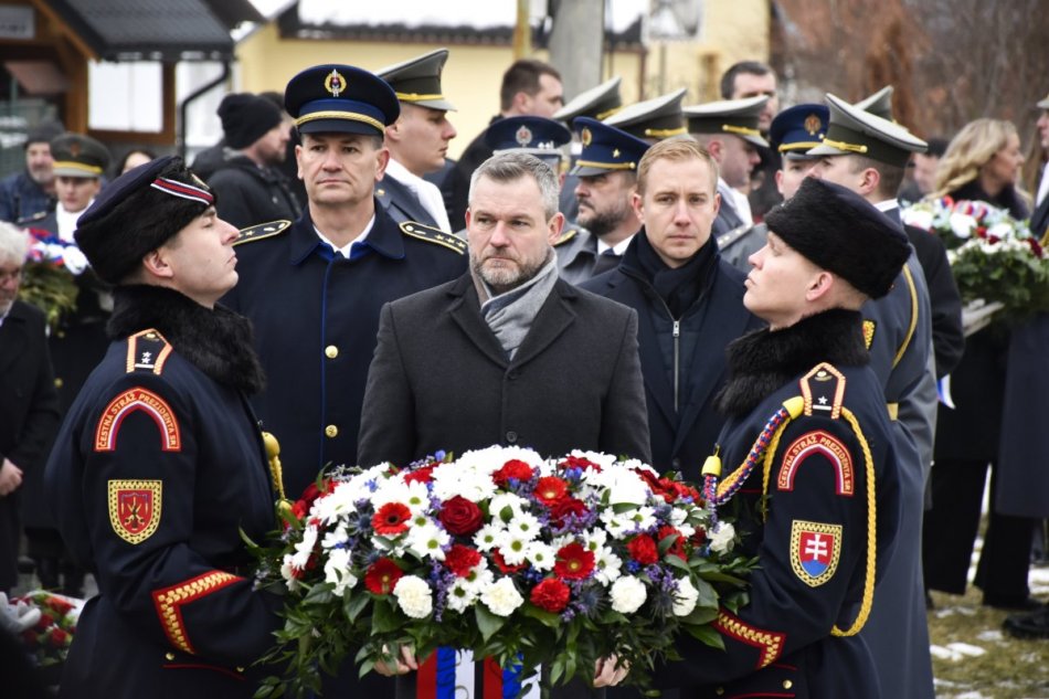 V OBRZOCH: Prezident si v Kľaku a Ostrom Grúni uctil obete Krvavej nedele