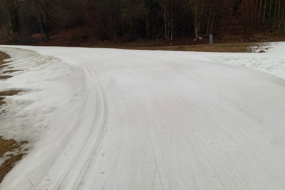 V OBRAZOCH: Oteplenie na bežkárskom okruhu