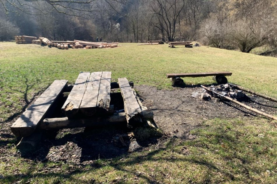 V OBRAZOCH: Obnova oddychového areálu v Sásovskej doline