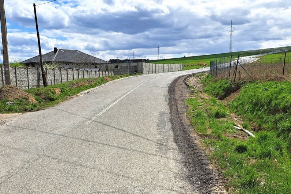 Kurióznu cestu medzi obcami Hertník a Šiba, spevnili