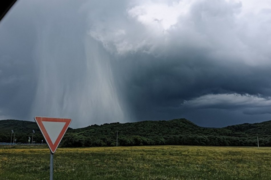 Dychberúci mikroburst v okrese Stropkov