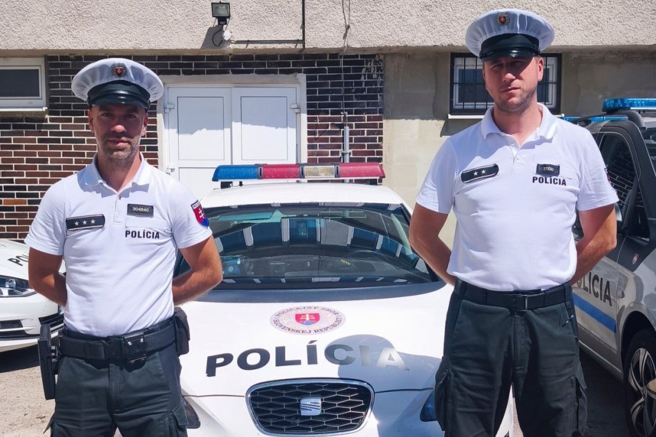 Anjeli v uniformách