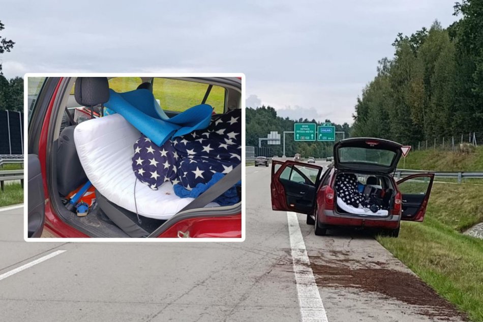 Muž zaspal v kufri havarovaného auta na diaľnici