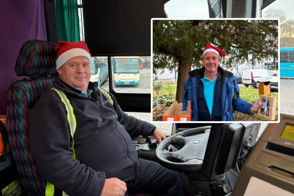 Vodiči ako Mikuláši rozdávali cestujúcim cukríky