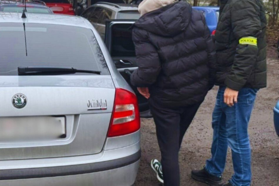 V OBRAZOCH: Policajti objasnili krádež finančnej hotovosti