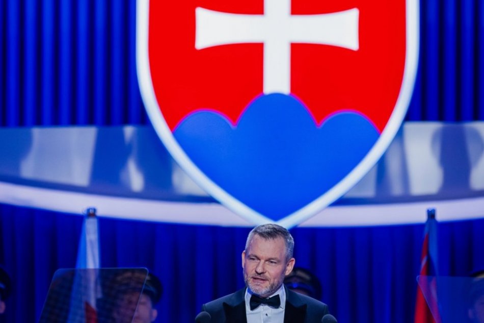 Prezident Pellegrini udelil štátne vyznamenania 22 osobnostiam