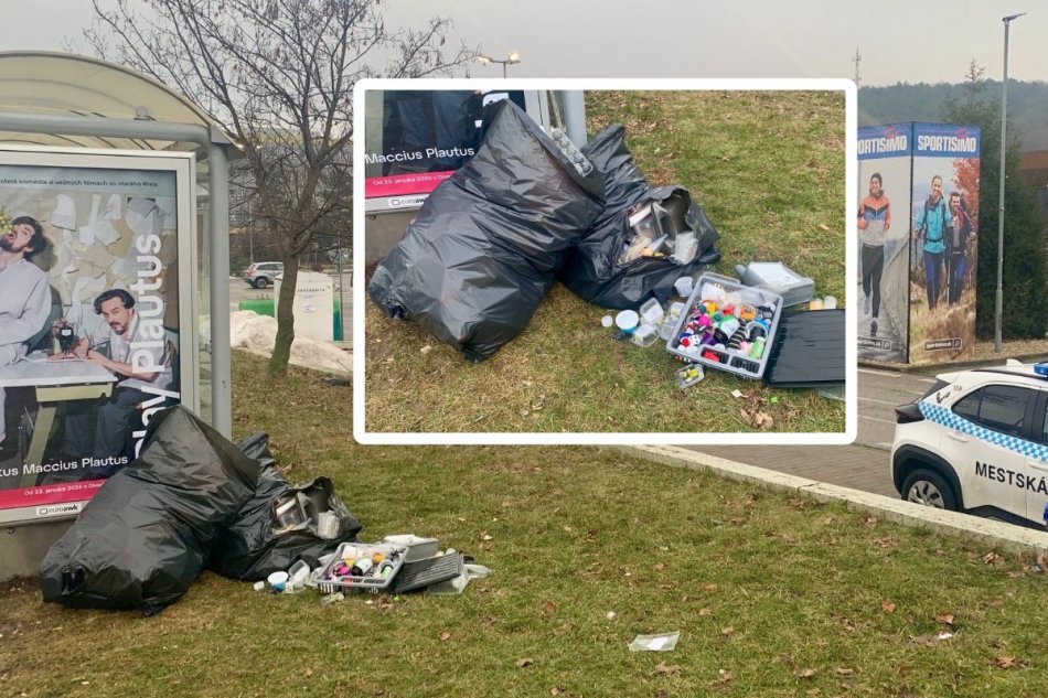 Na zastávke vyhodil vrecia s odpadom