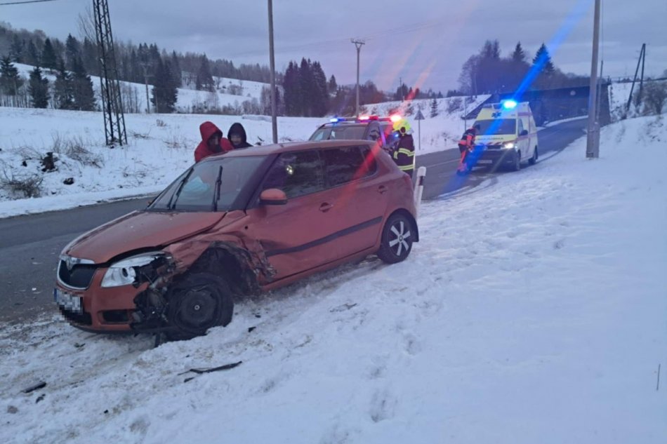 V OBRAZOCH: Dopravná nehoda v Telgárte