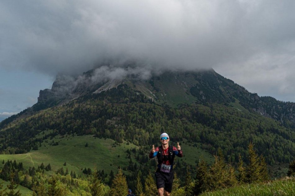 V OBRAZOCH: Marek Kubica odbehol 18 ultramaratónov pre choré deti