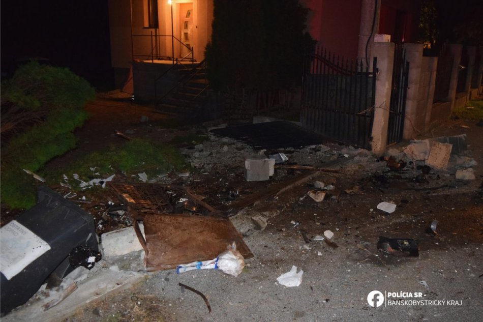 V OBRAZOCH: Jazda mladého vodiča skončila desivou nehodou