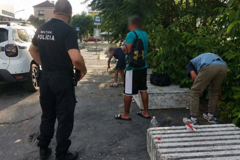 V OBRAZOCH: Prvý deň prázdnin pod dohľadom zvolenských mestských policajtov