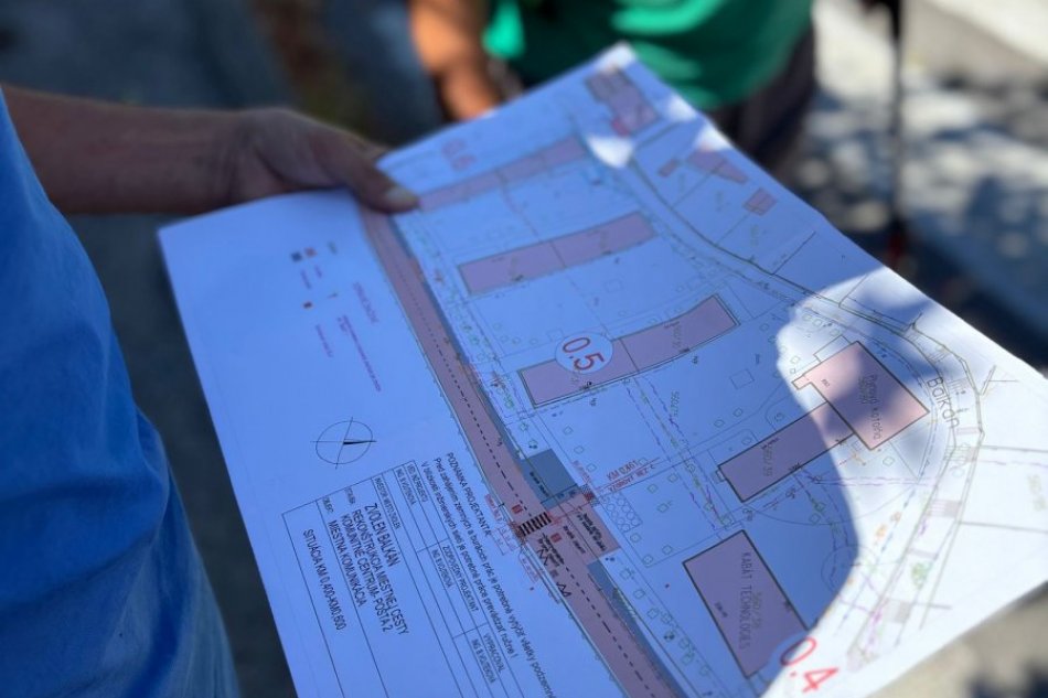 V OBRAZOCH: Moderný prístup pri rekonštrukcii cesty na zvolenskom sídlisku