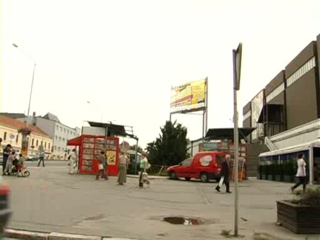 Škodí, alebo neškodí obrazovka pred OD Tesco?