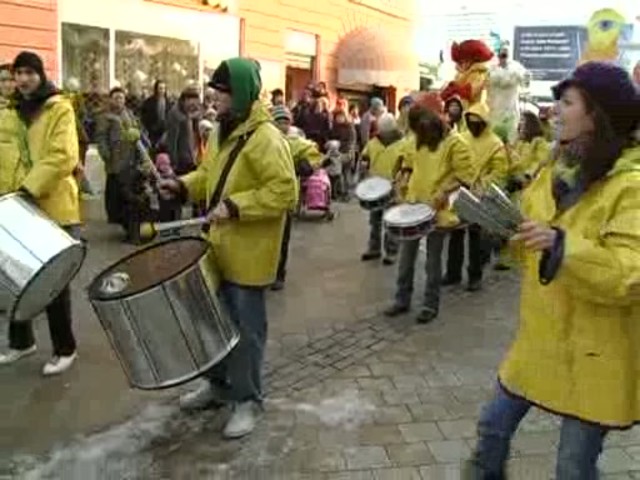 Sprievod zaplnil pešiu zónu