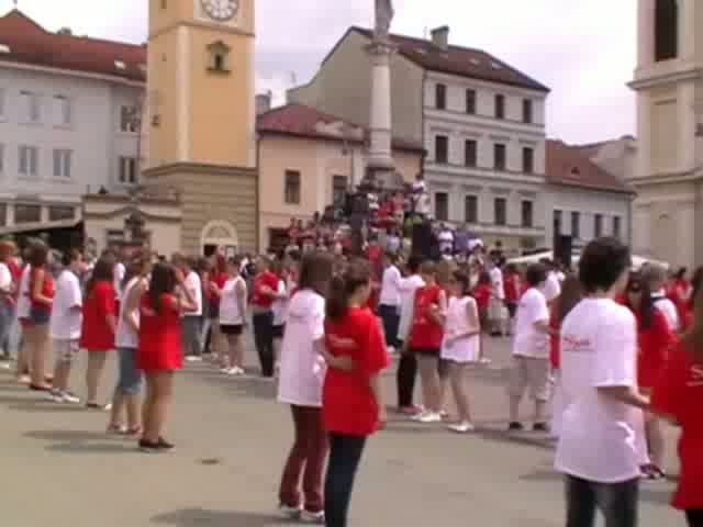 Námestie roztancovala štvorylka