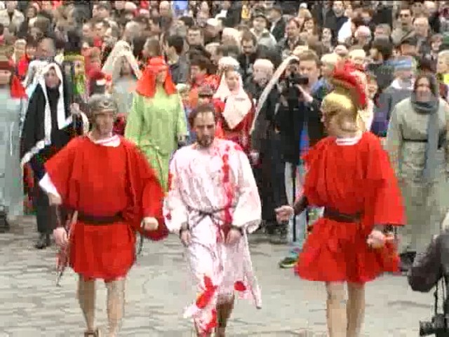 Rany bičom naozaj boleli..