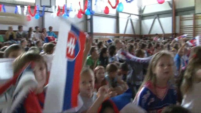 Strieborní bratia zavítali do svojej školy