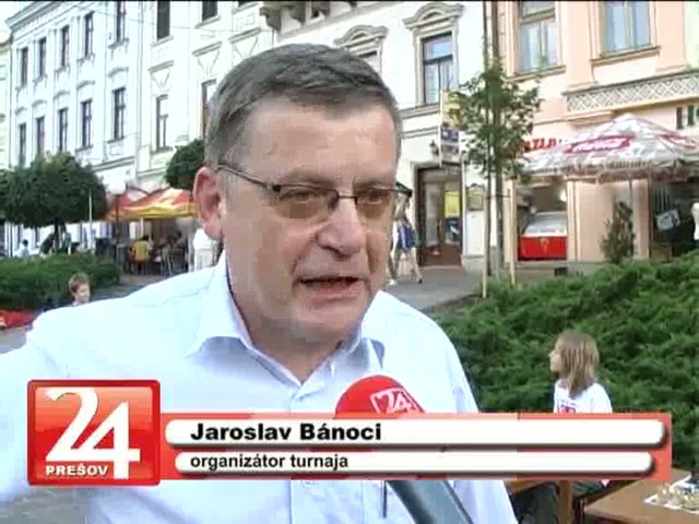 Pešiu zónu ovládla kráľovská hra