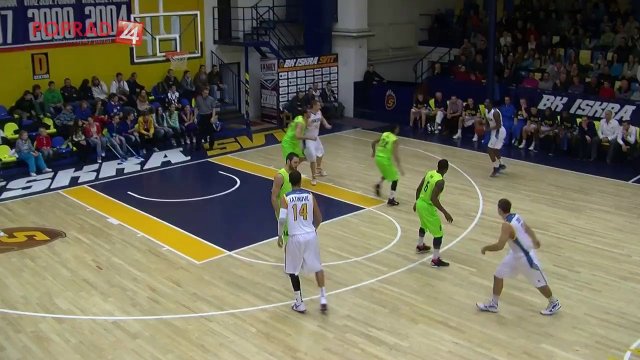 BK Iskra Svit - Astrum Levice 65:69