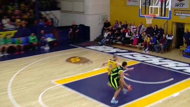 Iskra na chvíľu poľavila. Skoro ju to stálo body