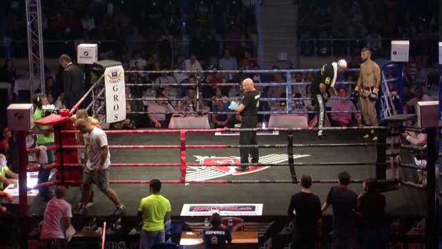 11. zápas očakávaný súboj o opasok svetového šampióna federácie WKN: Pavol Garaj