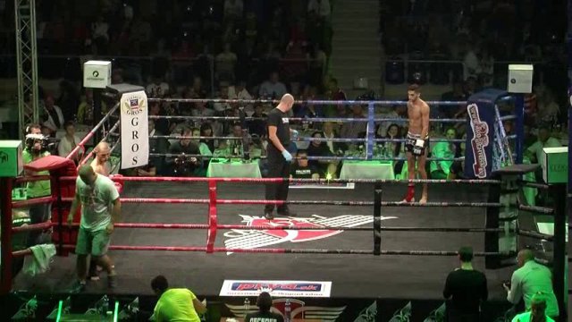 9. zápas K-1 do 63,5 kg: Samuel Hadzima (Poprad) vs. Antonie Habash (Maďarsko) –